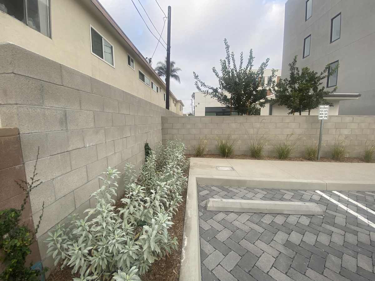 Huntington Beach, CA - Precision Painting