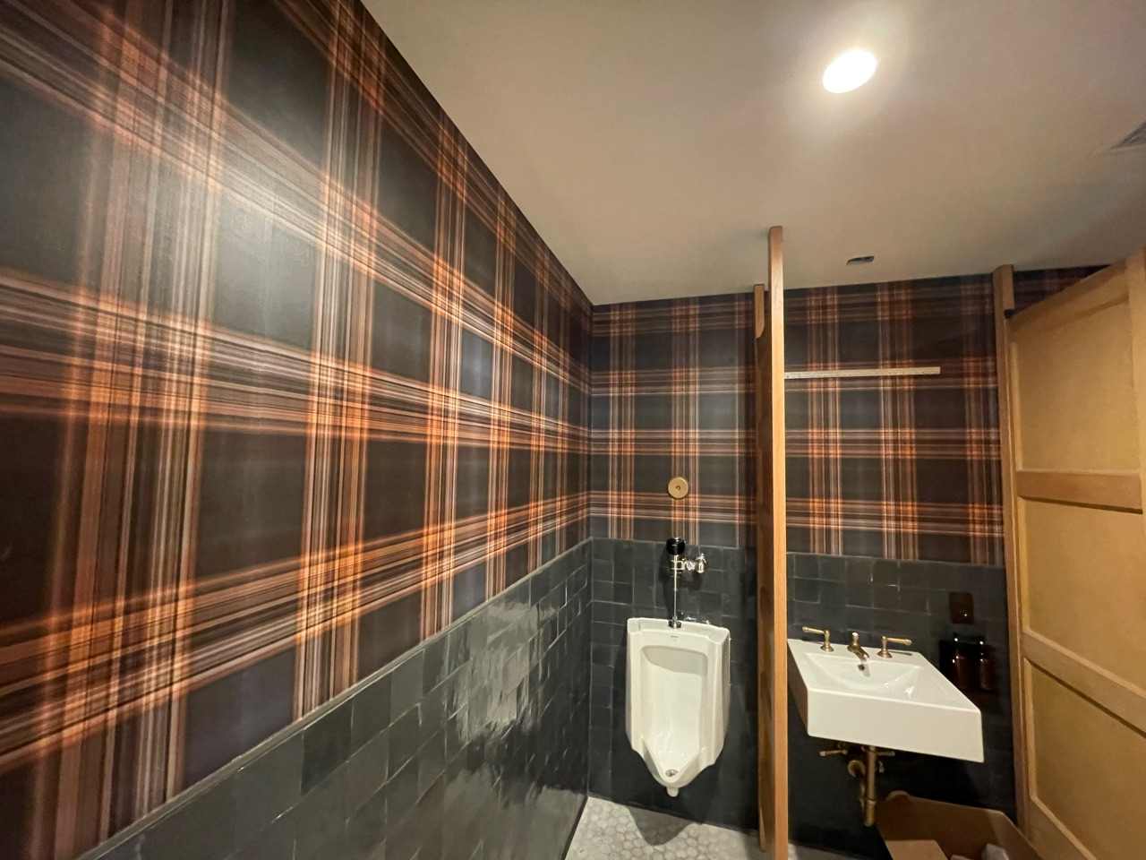 Santa Ana, CA - Precision Painting