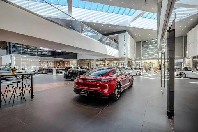 Porsche Woodland Hills