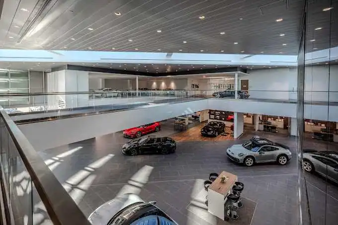 Porsche Woodland Hills