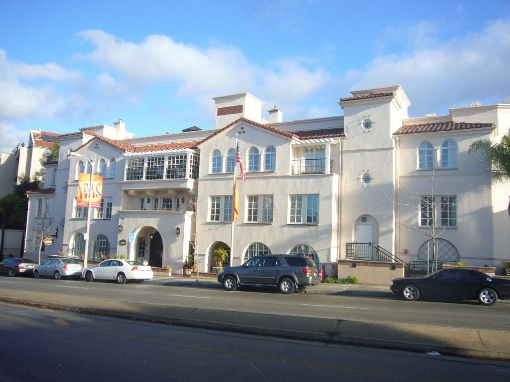 Sunrise Senior Living - West Hills, CA